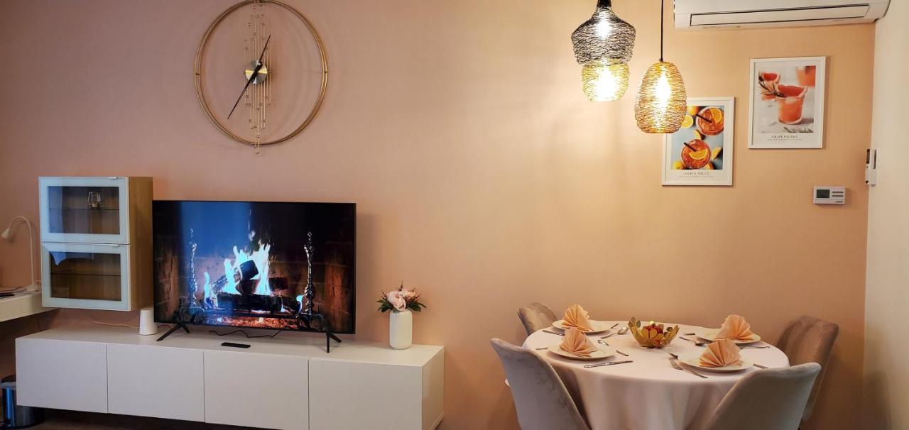 Dn Rose Apartmant Budapeste Exterior foto